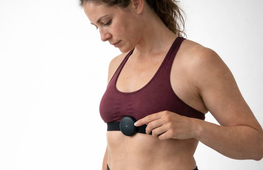 Woman with Aidlab 2